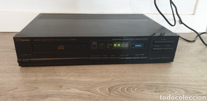 Segunda mano: Digital audio Compact disc payer c210R - Foto 6