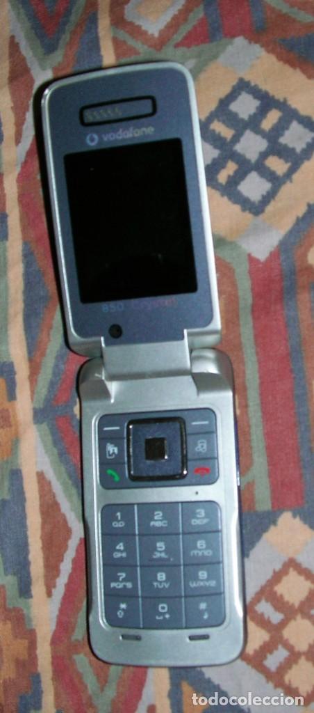 Segunda mano: TEL&Eacute;FONO M&Oacute;VIL VODAFONE 850 CRYSTAL - Foto 2