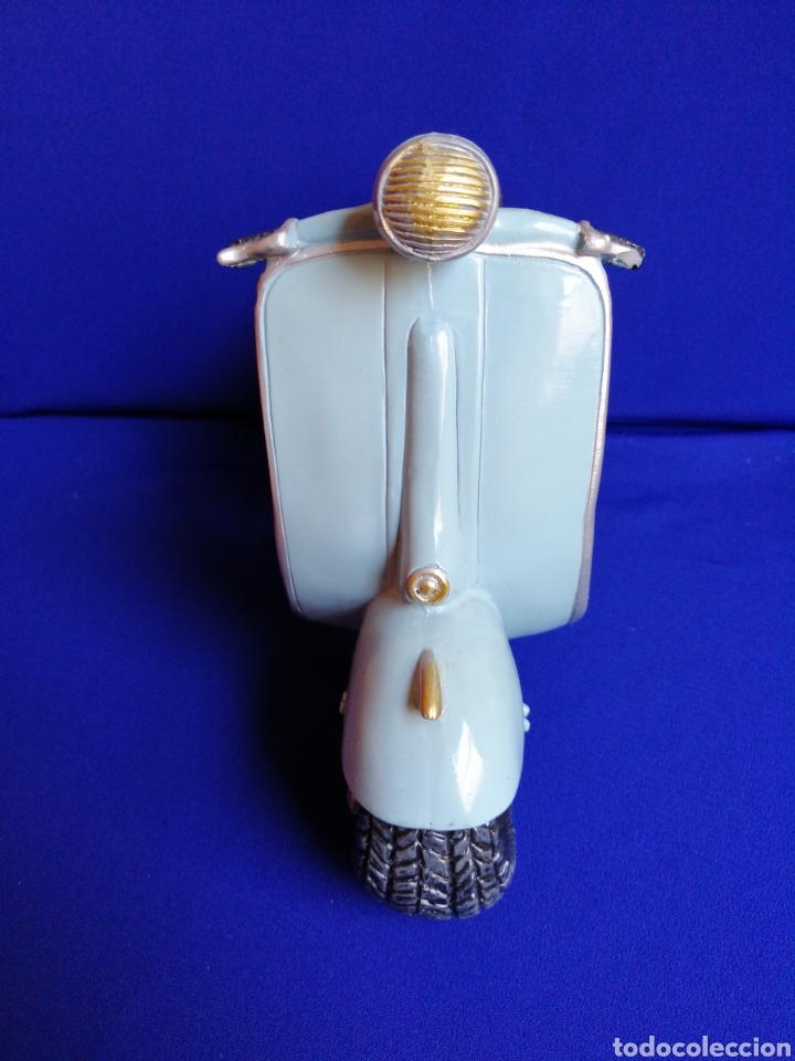 Segunda mano: MOTO VESPA CERAMICA HUCHA - Foto 2