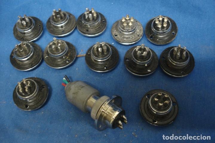 Segunda mano: CONECTORES SURTIDOS DE APARATOS ELECTR&Oacute;NICOS - 13 UNIDADES - Foto 1