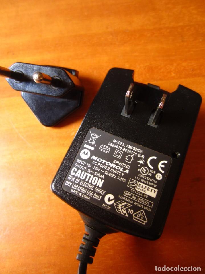 Segunda mano: Cargador Original Motorola SPN5189A - Foto 5