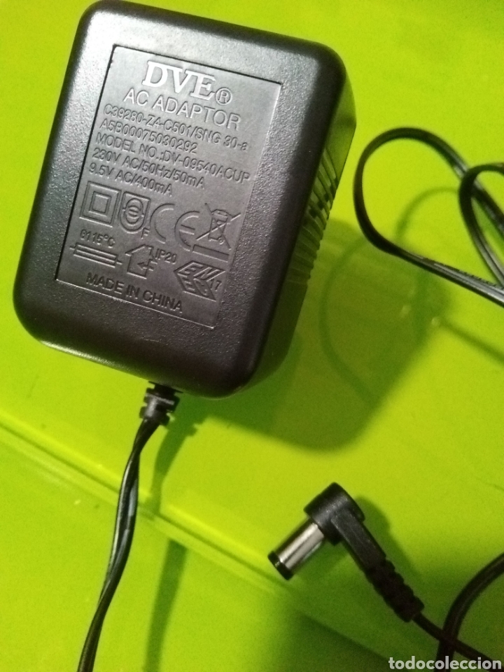 Segunda mano: DVE cargador AC 230v - Foto 1