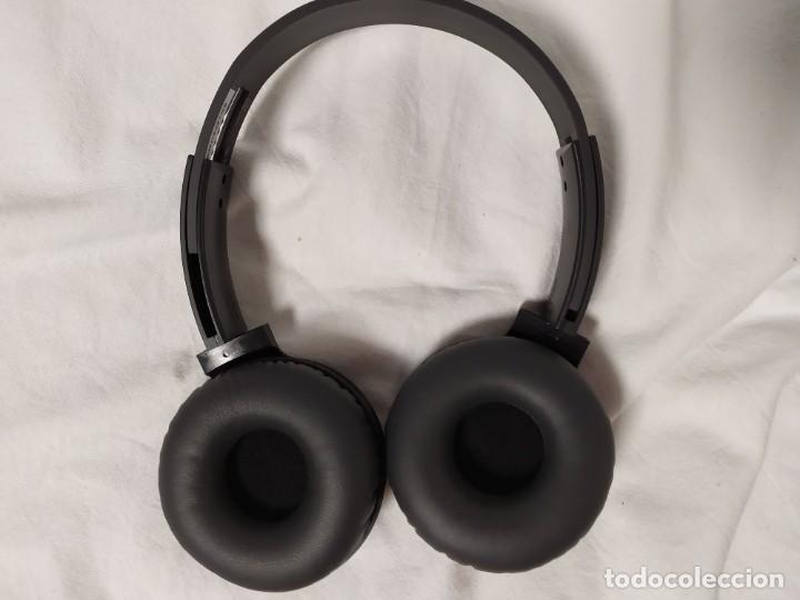 Segunda mano: Cascos auriculares cargador bluetoth acolchado - Foto 2