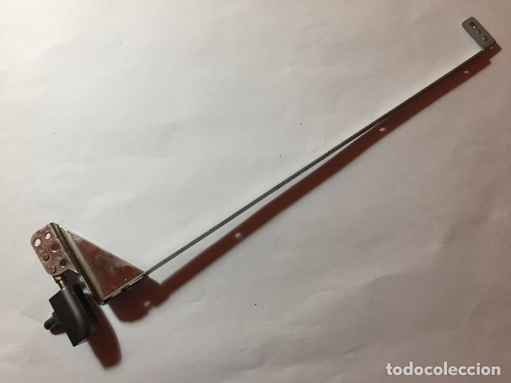 Segunda mano: Bisagra Derecha ASUS F5SL - Foto 1