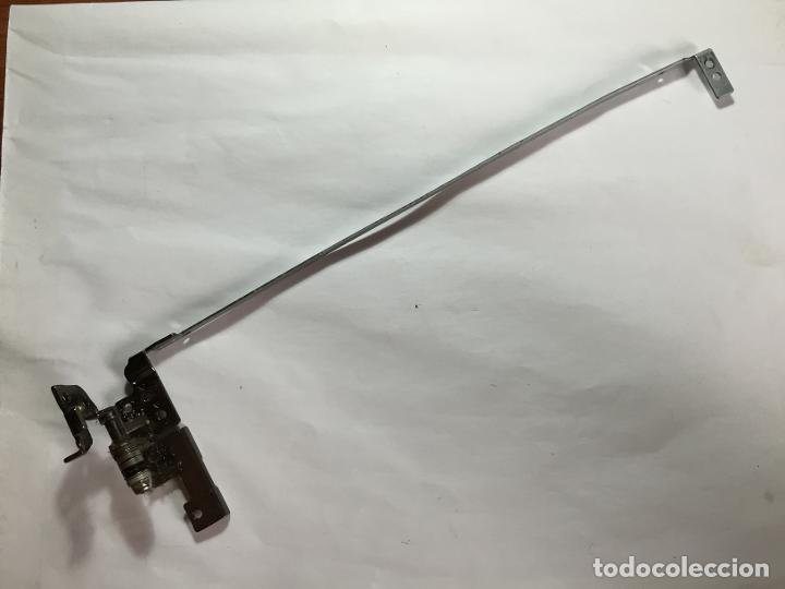 Segunda mano: Bisagra Izquierda HP G62-140SS - Foto 1