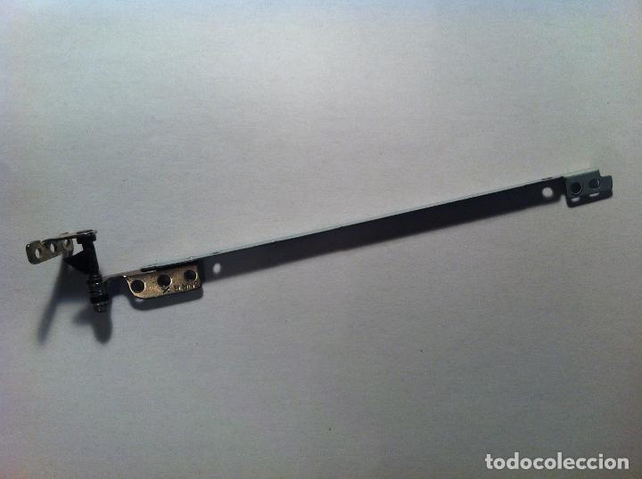 Segunda mano: Bisagra Derecha TOSHIBA NB200-14R - Foto 1