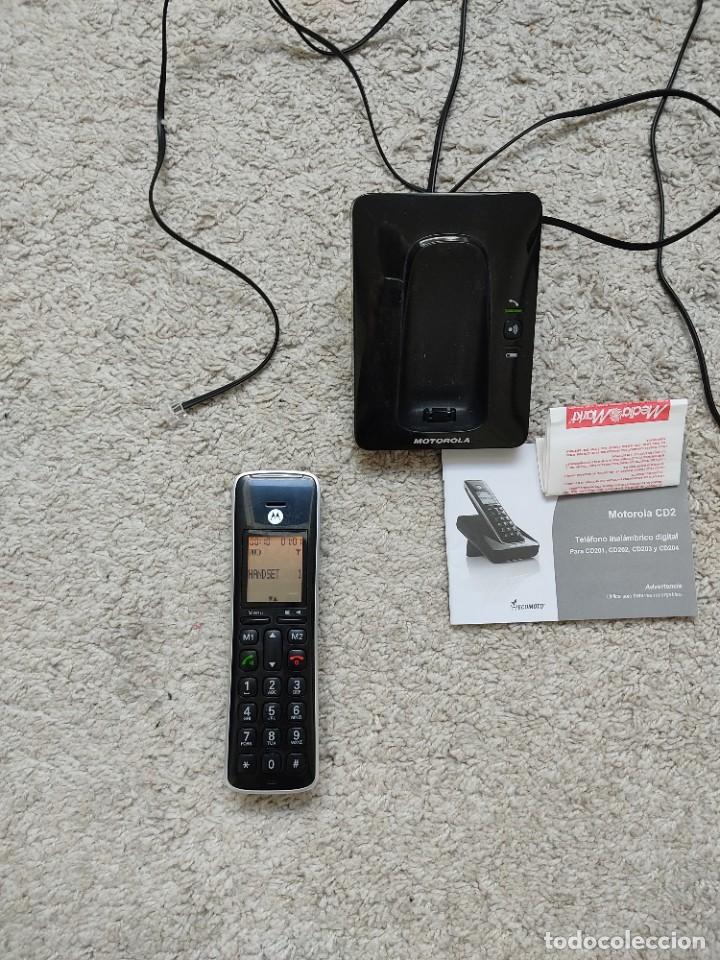 Segunda mano: Tel&eacute;fono inal&aacute;mbrico digital Motorola CD2 - Foto 2