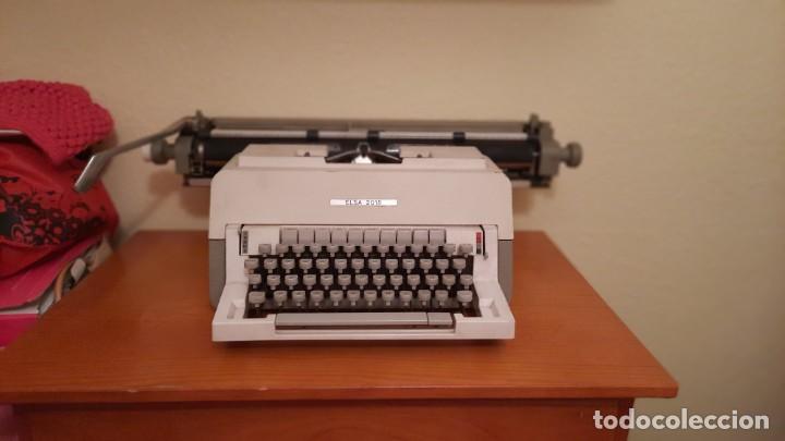 Segunda mano: M&aacute;quina de Escribir ELSA 2018 - Foto 1
