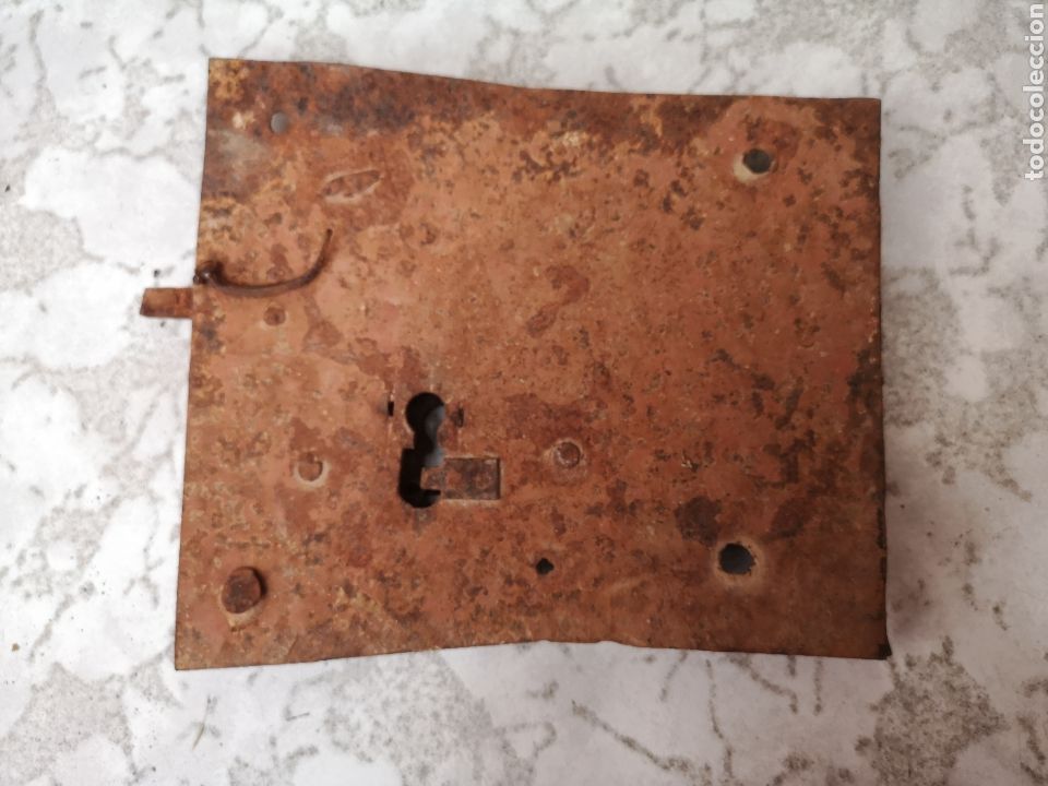 Segunda mano: Cerradura Antigua de Hierro - Foto 1