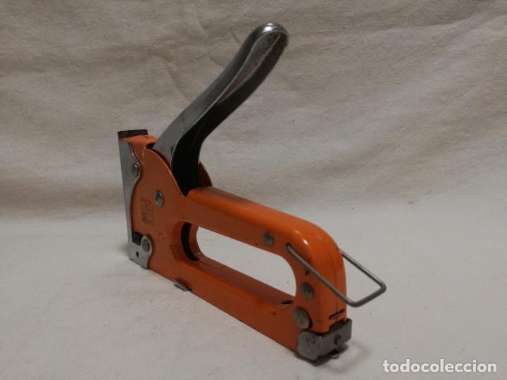 Segunda mano: GRAPADORA PISTOLA DE MANO - MARCA GS (FUNCIONA) - HERRAMIENTA - Foto 7