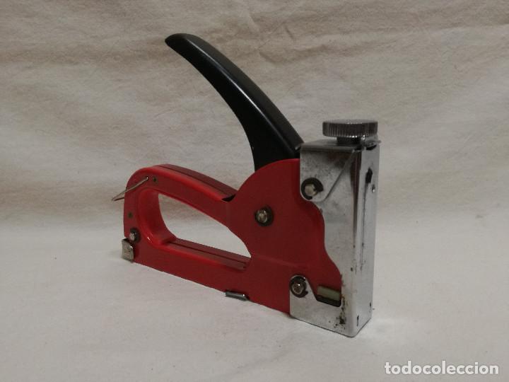 Segunda mano: GRAPADORA PISTOLA DE MANO - SIN MARCA (FUNCIONA) - HERRAMIENTA - Foto 3