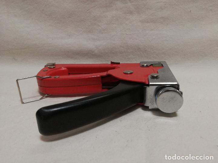 Segunda mano: GRAPADORA PISTOLA DE MANO - SIN MARCA (FUNCIONA) - HERRAMIENTA - Foto 8