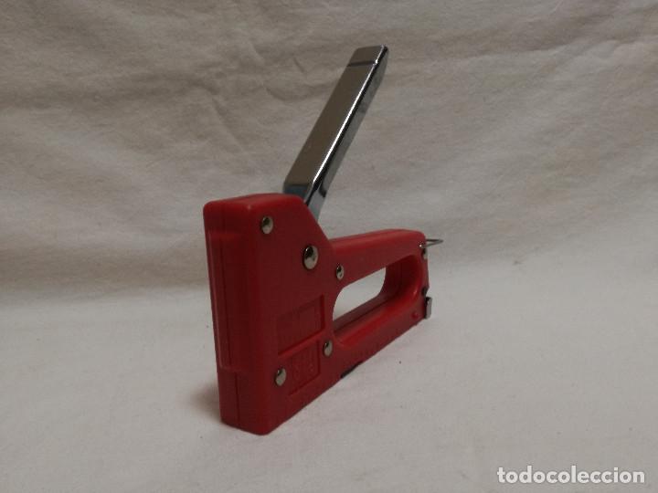 Segunda mano: GRAPADORA PISTOLA DE MANO - MARCA GS (FUNCIONA) - HERRAMIENTA - Foto 3