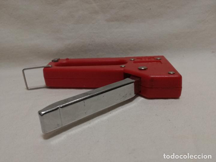 Segunda mano: GRAPADORA PISTOLA DE MANO - MARCA GS (FUNCIONA) - HERRAMIENTA - Foto 8