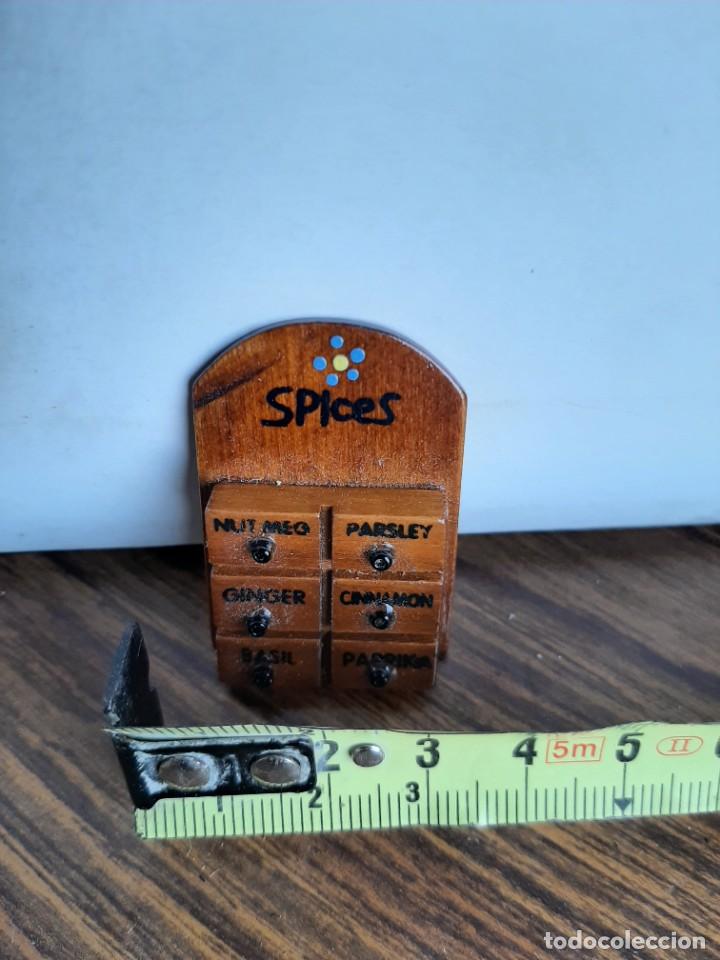 Segunda mano: Especiero miniatura casa de mu&ntilde;ecas - Foto 1