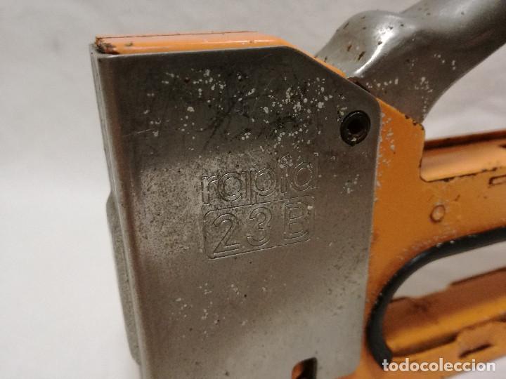 Segunda mano: GRAPADORA PISTOLA DE MANO - MARCA RAPID 23B (FUNCIONA) - HERRAMIENTA - Foto 2