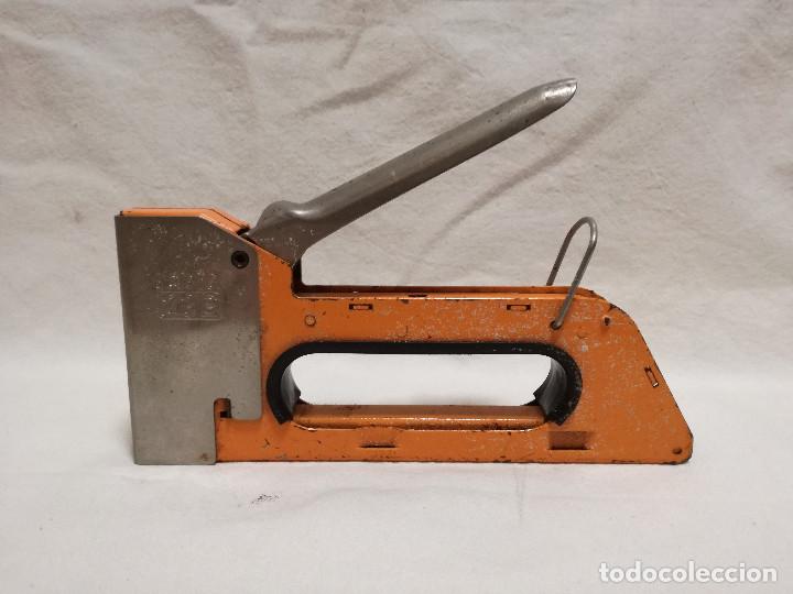 Segunda mano: GRAPADORA PISTOLA DE MANO - MARCA RAPID 23B (FUNCIONA) - HERRAMIENTA - Foto 3