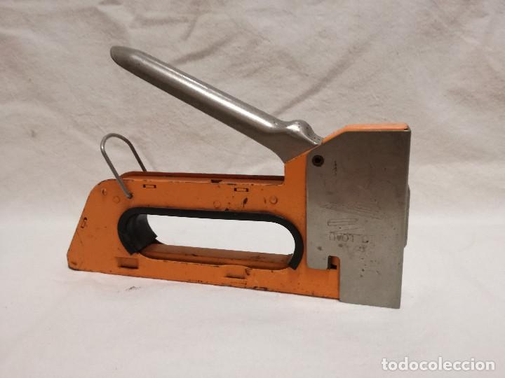 Segunda mano: GRAPADORA PISTOLA DE MANO - MARCA RAPID 23B (FUNCIONA) - HERRAMIENTA - Foto 6