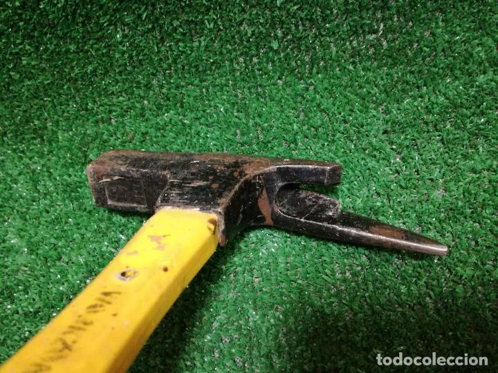 Segunda mano: MARTILLO SACACLAVOS - PESO 830g - HERRAMIENTA - Foto 3
