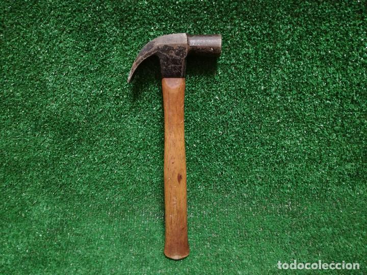 Segunda mano: MARTILLO SACACLAVOS - PESO 670g - HERRAMIENTA - Foto 1