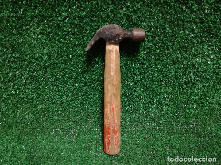 Segunda mano: MARTILLO SACACLAVOS - PESO 200g - HERRAMIENTA - Foto 1