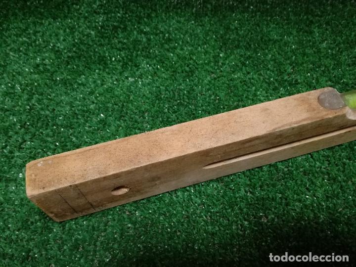 Segunda mano: NIVEL DE MADERA PARA NIVELAR 46cm - HERRAMIENTA - Foto 2