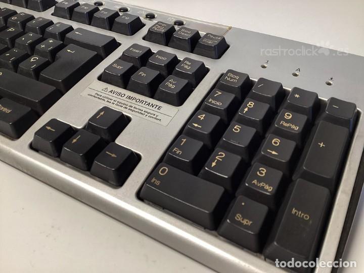 Segunda mano: Teclado Multimedia PS2 COMPAQ KB-0133 - Foto 4