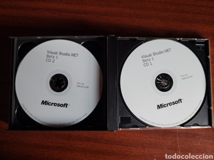 Segunda mano: Microsoft Visual Studio .NET Beta1 (3 CDs y 1 DVD) - Foto 4