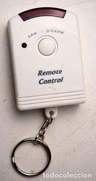Segunda mano: Antiguo mando de control remoto - Foto 1