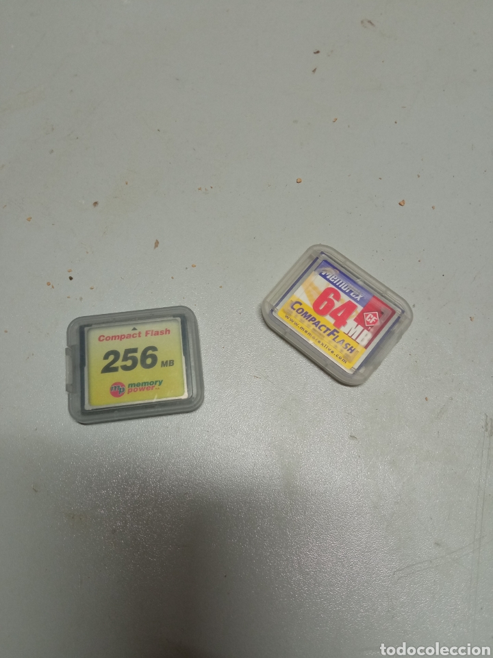 Segunda mano: Dos compact Flash - Foto 1
