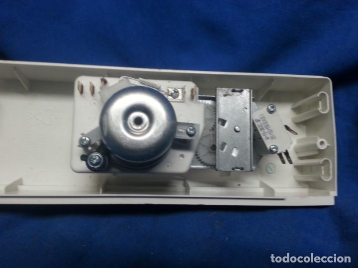 Segunda mano: MANDOS DEL MICROONDAS ORBEGOZO - Foto 3