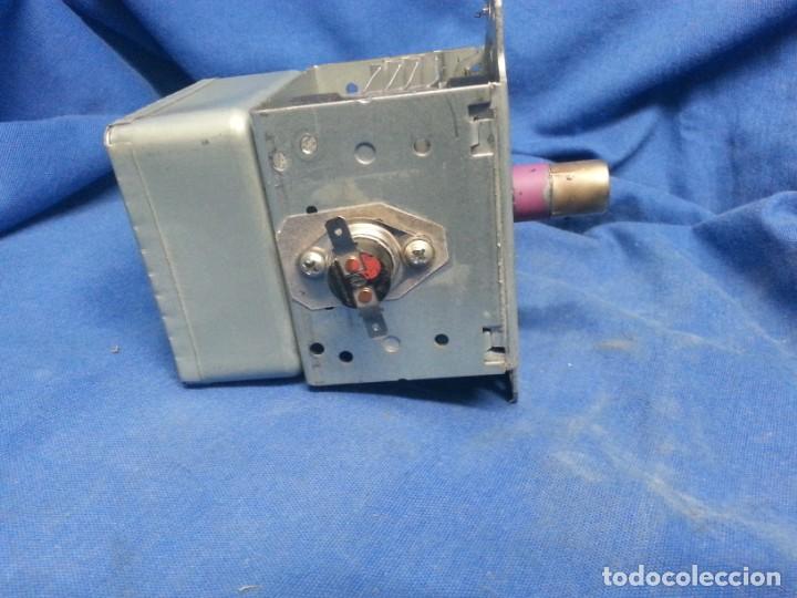 Segunda mano: MAGNETRON GALANZ M24FA - 410 A SACADO DE MICROONDAS ORBEGOZO - Foto 4