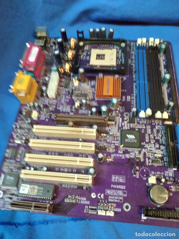 Segunda mano: PLACA BASE P4VXASD2 - DESPIECE DE ORDENADOR - Foto 1