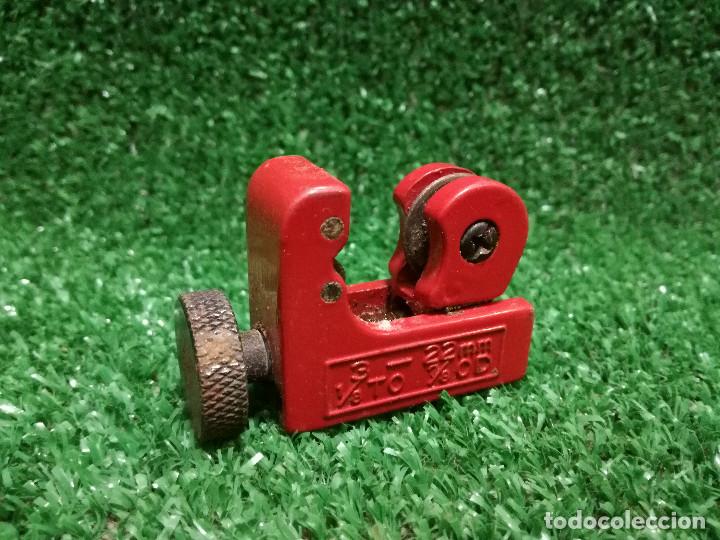 Segunda mano: CORTATUBOS DE BOLSILLO - MARCA 3-22mm - HERRAMIENTA - Foto 1