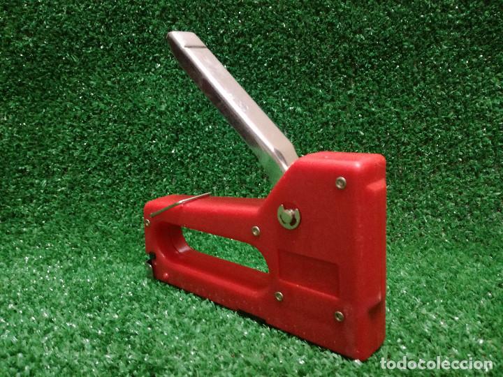Segunda mano: GRAPADORA PISTOLA DE MANO - MARCA GS (FUNCIONA) - HERRAMIENTA - Foto 3