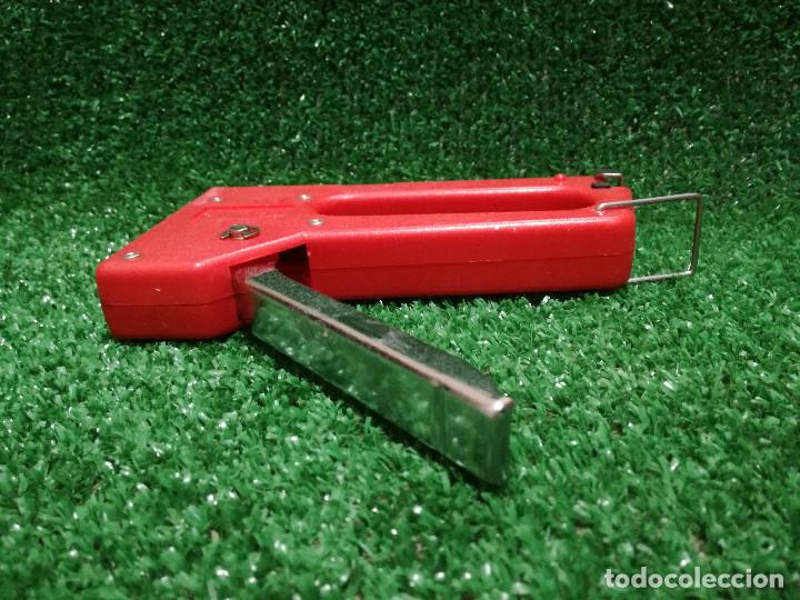 Segunda mano: GRAPADORA PISTOLA DE MANO - MARCA GS (FUNCIONA) - HERRAMIENTA - Foto 8