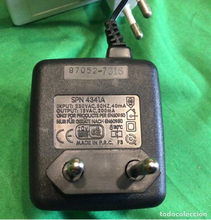 Segunda mano: ANTIGUO CARGADOR MOTOROLA - Foto 2