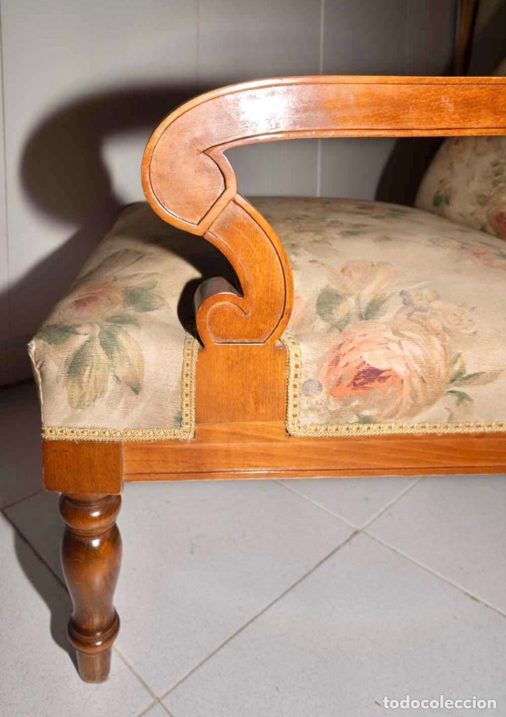 Segunda mano: Sill&oacute;n de madera tapizado - Foto 4