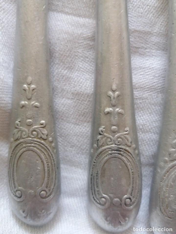 Segunda mano: Antiguos 6 cuchillos inoxidables con mango de aluminio - Foto 3