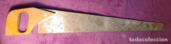 Segunda mano: Serrucho para Carpintero, Mango de Madera - Foto 1