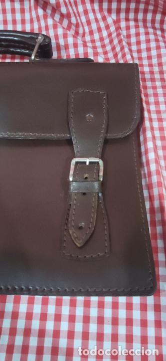 Segunda mano: Vintage Malet&iacute;n y de Piel  - Foto 2