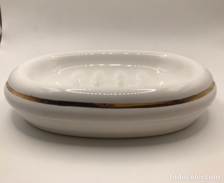 Segunda mano: CONJUNTO BA&Ntilde;O CERAMICA BLANCO/DORADO - Foto 2