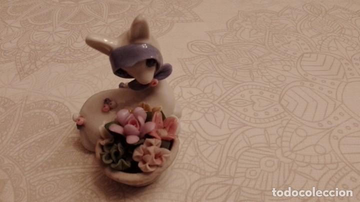 Segunda mano: Figura de porcelana con forma de bambi - Foto 1