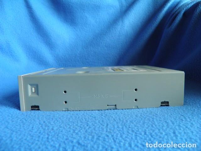 Segunda mano: Regrabadora CD LG GCE-8240B - Foto 8