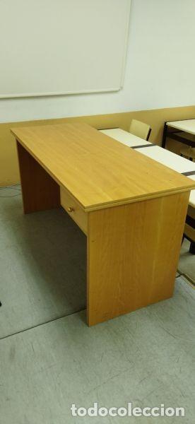 Segunda mano: Mesa de madera con un caj&oacute;n - Foto 2