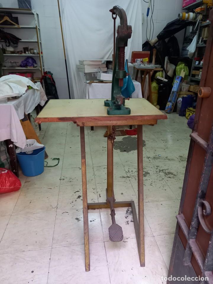 Segunda mano: REMACHADORA DE PEDAL - Foto 4