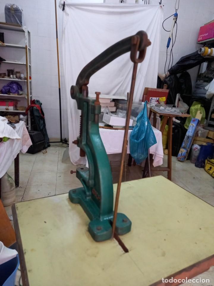 Segunda mano: REMACHADORA DE PEDAL - Foto 7