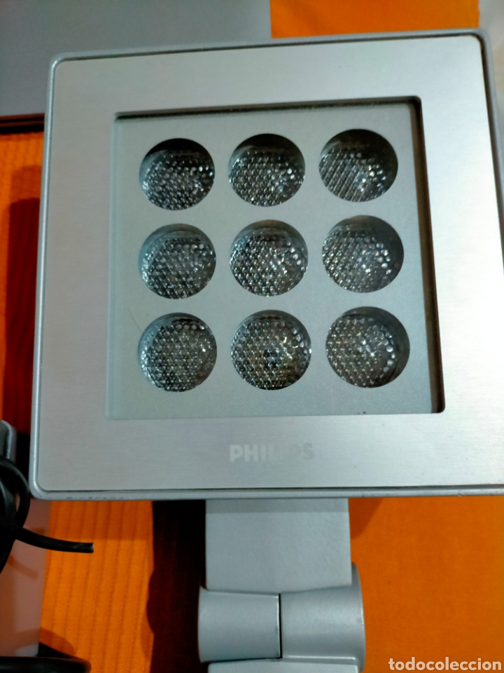 Segunda mano: FOCO PORTATIL LED PROFESIONAL. PHILIPS - Foto 2