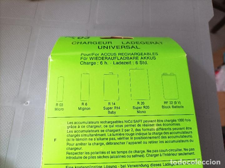Segunda mano: cargador de pilas universal - Foto 3