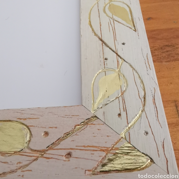 Segunda mano: Marco de madera, sin cristal. Toques dorados - Foto 2